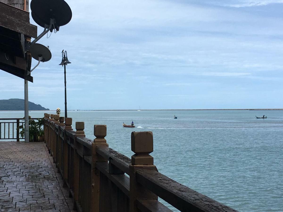 פנתאי צנאנג Langkawi Lagoon Resort Water Chalet מראה חיצוני תמונה